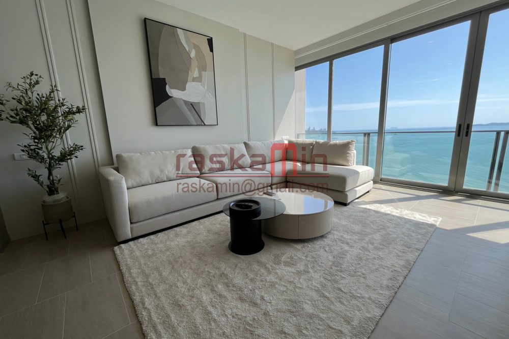 LINE_ALBUM_NPA-1803_230828_33_0 copy