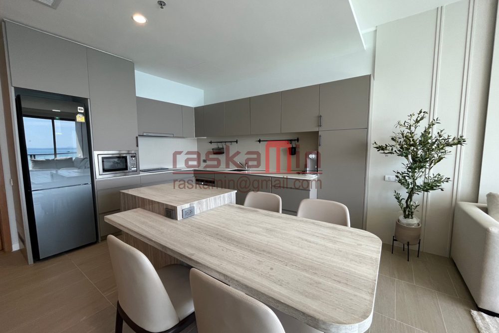 LINE_ALBUM_NPA-1803_230828_35_0 copy